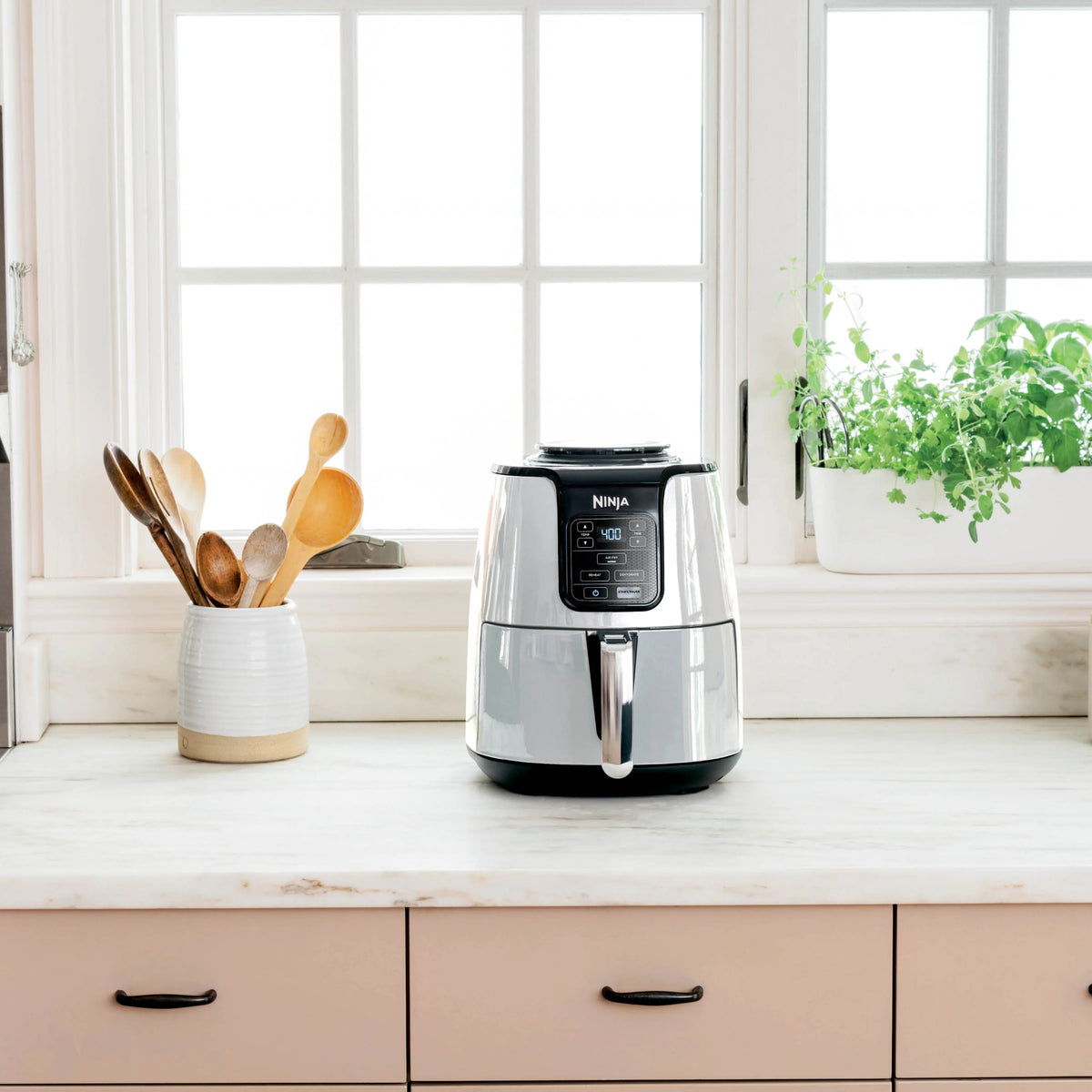 Black 4QT Air Fryer T62167