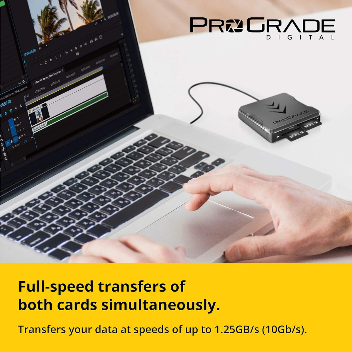 Dual-Slot Memory Card Reader B561439