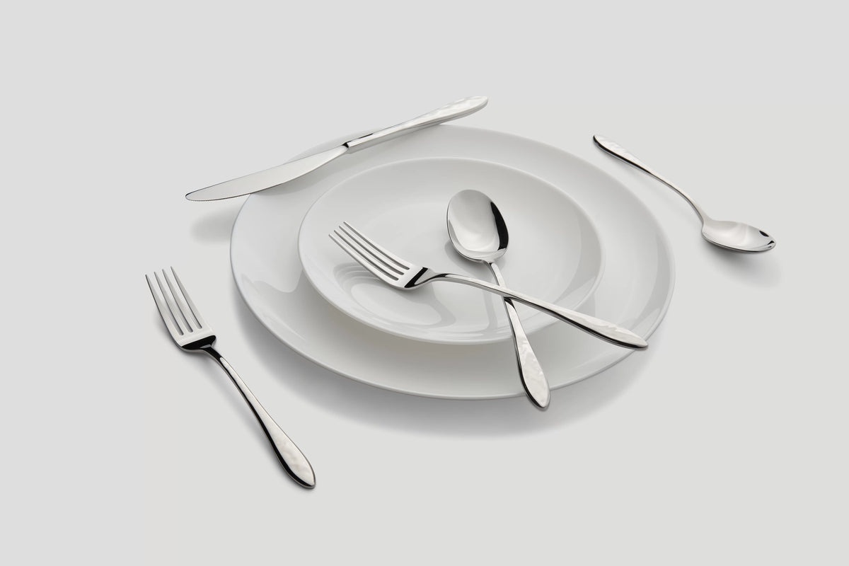 Cassis Mirror Forged Stainless Steel 20-piece Flatware Set B3763