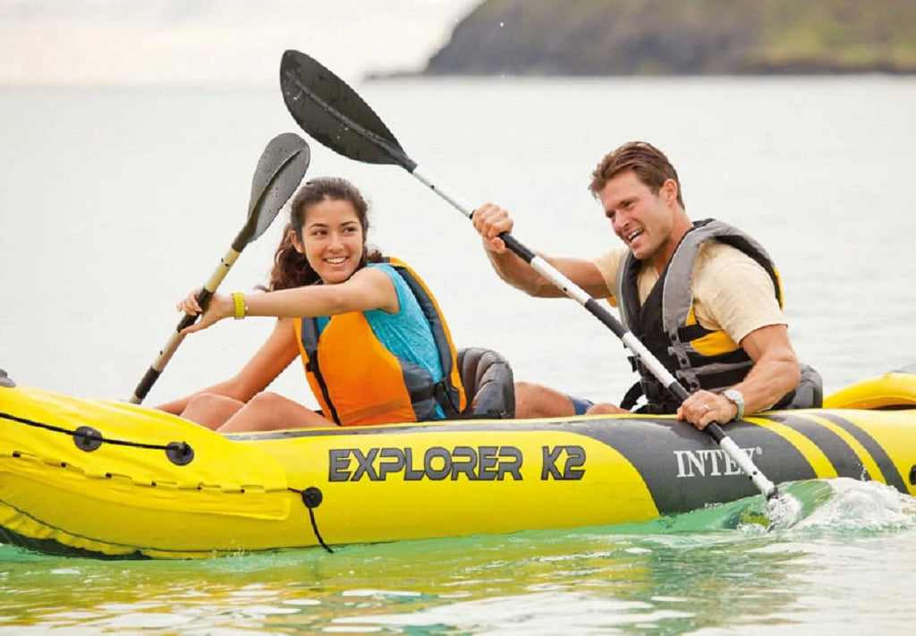 Inflatable Kayak with Oars and Hand Pump S741