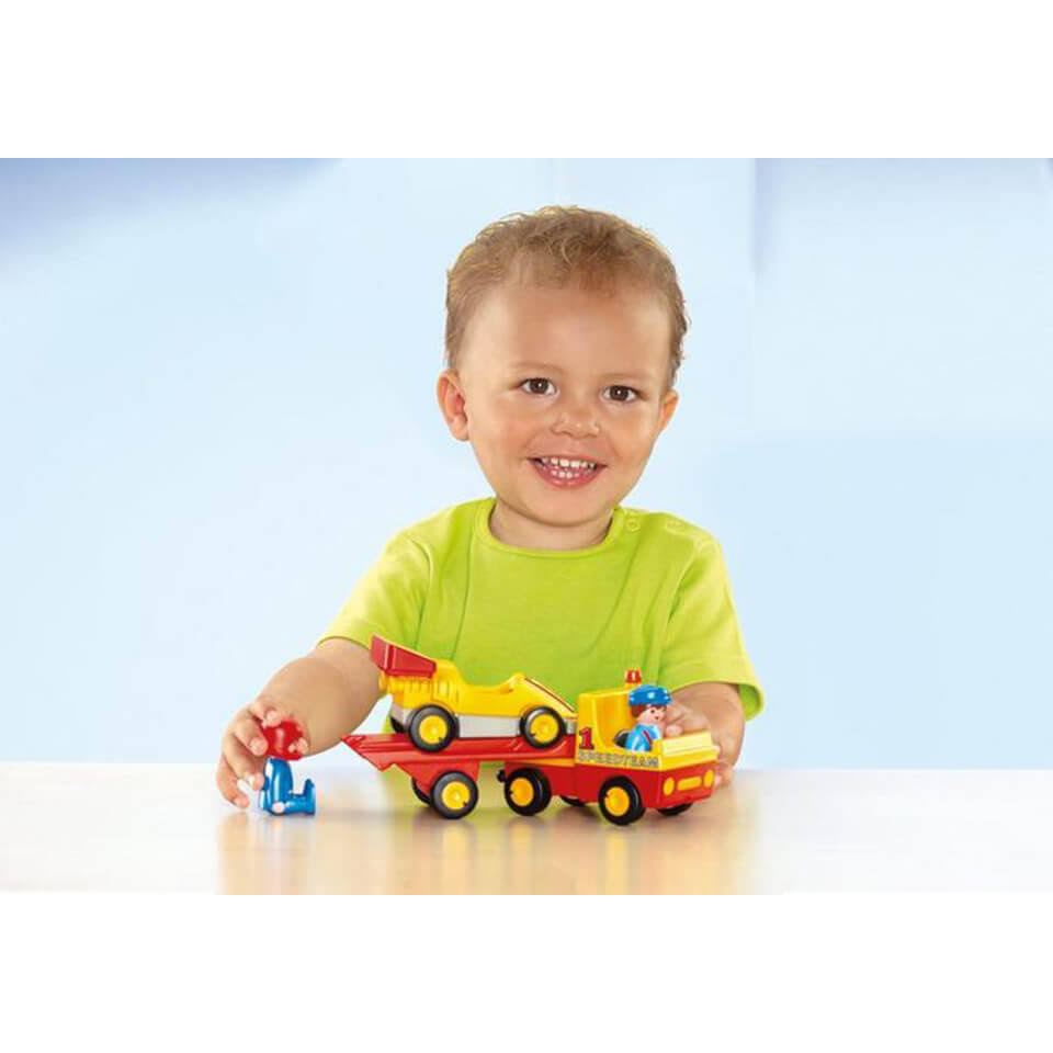 Tow Truck with Race Car H3021