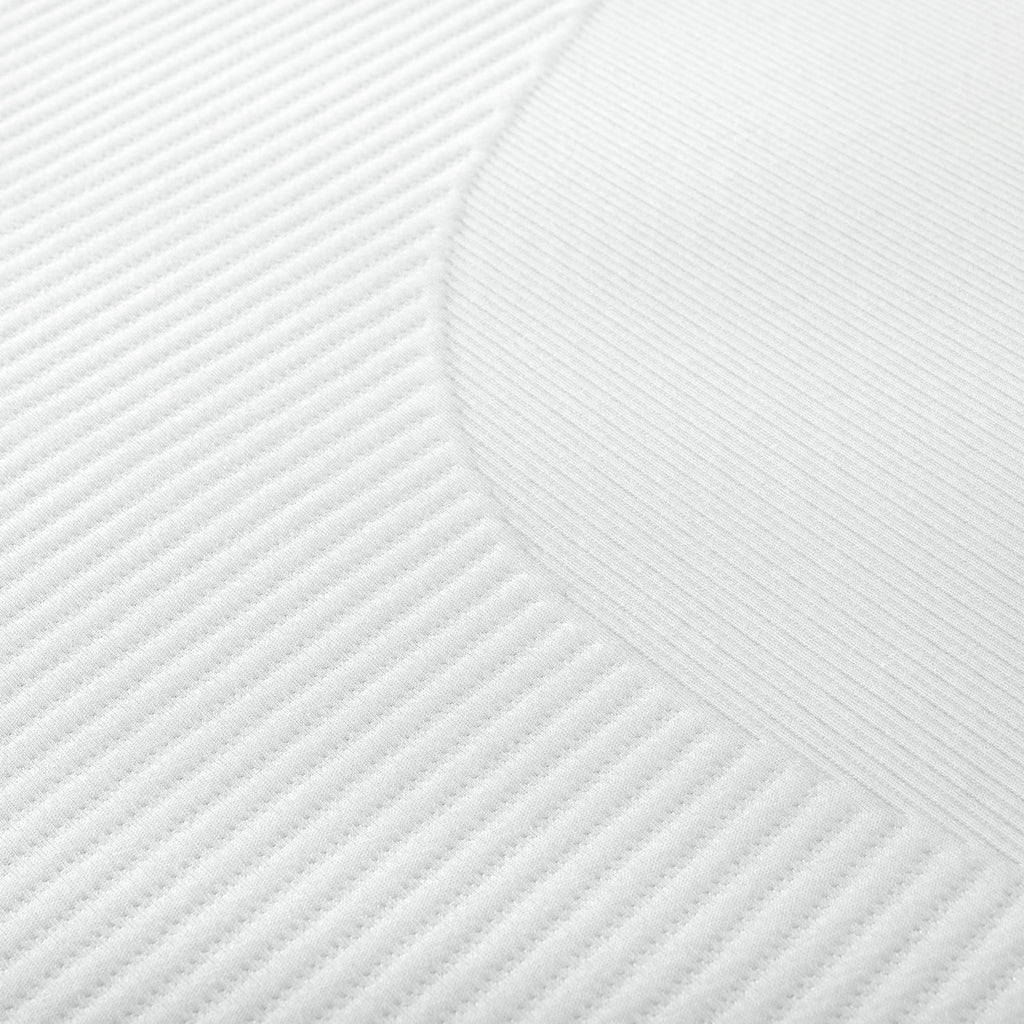 8 Comfort Memory Foam Mattress Queen B883235
