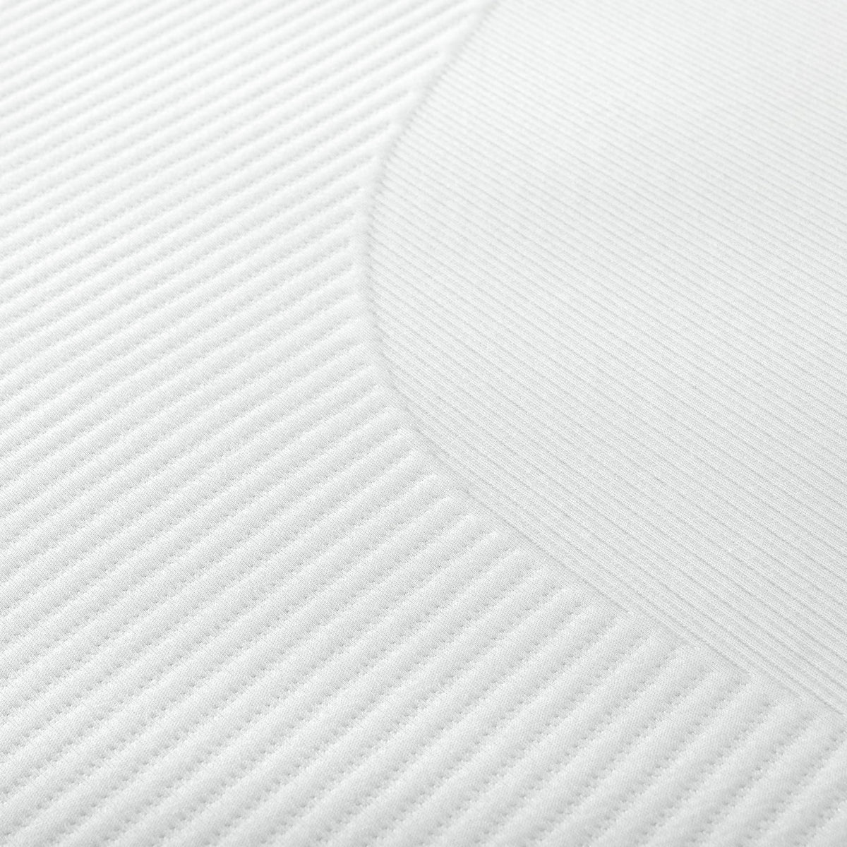 8 Comfort Memory Foam Mattress Queen B883235