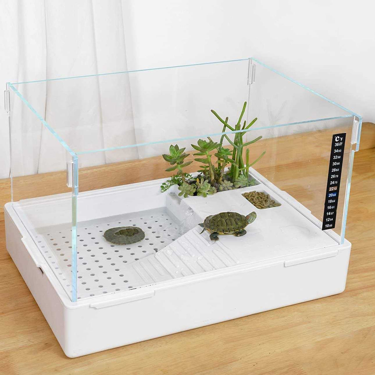 Turtle Tank with Adjustable Water Pump Filter A832