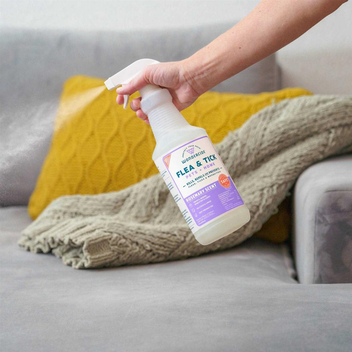 Flea Tick Spray for Pets Y13333