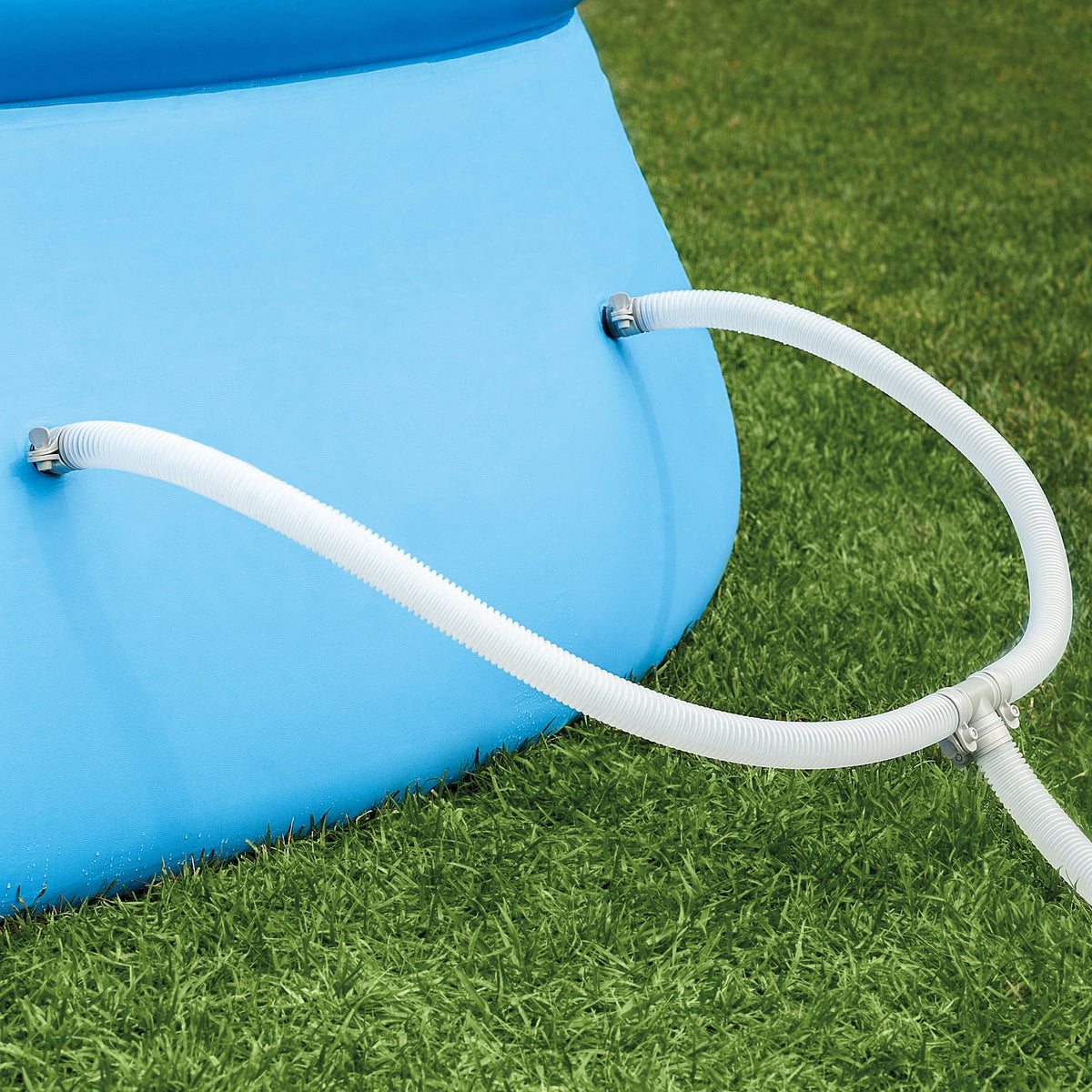 15ft x 33in Inflatable Swimming Pool with Filter Pump Y47813